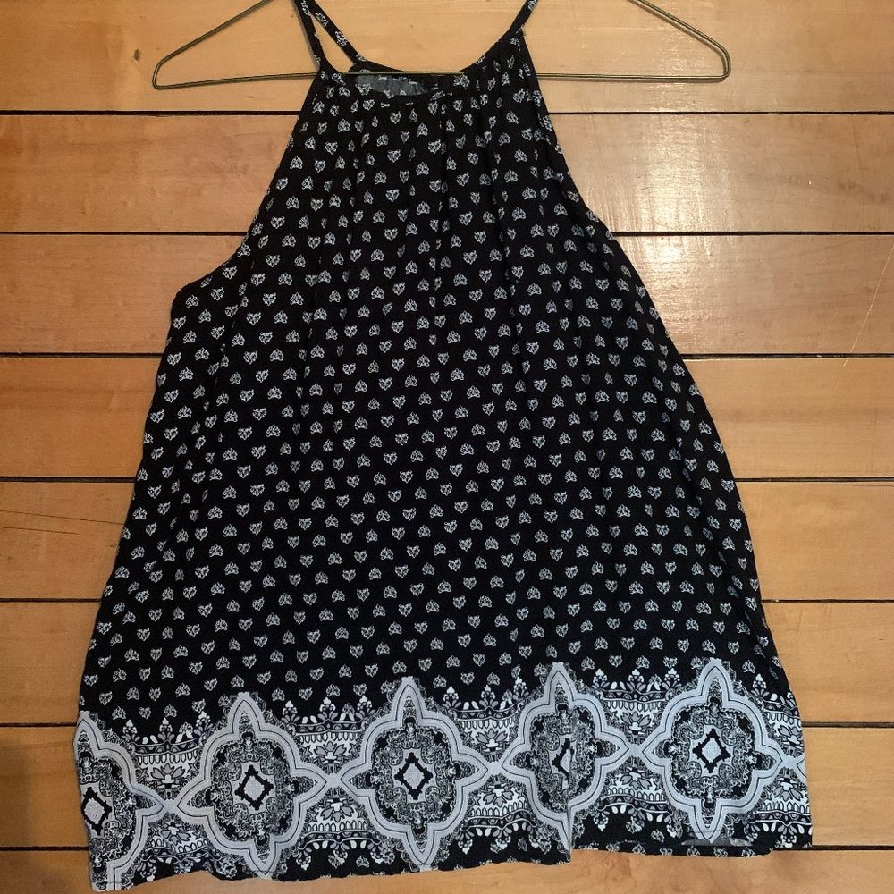 patterned tank top